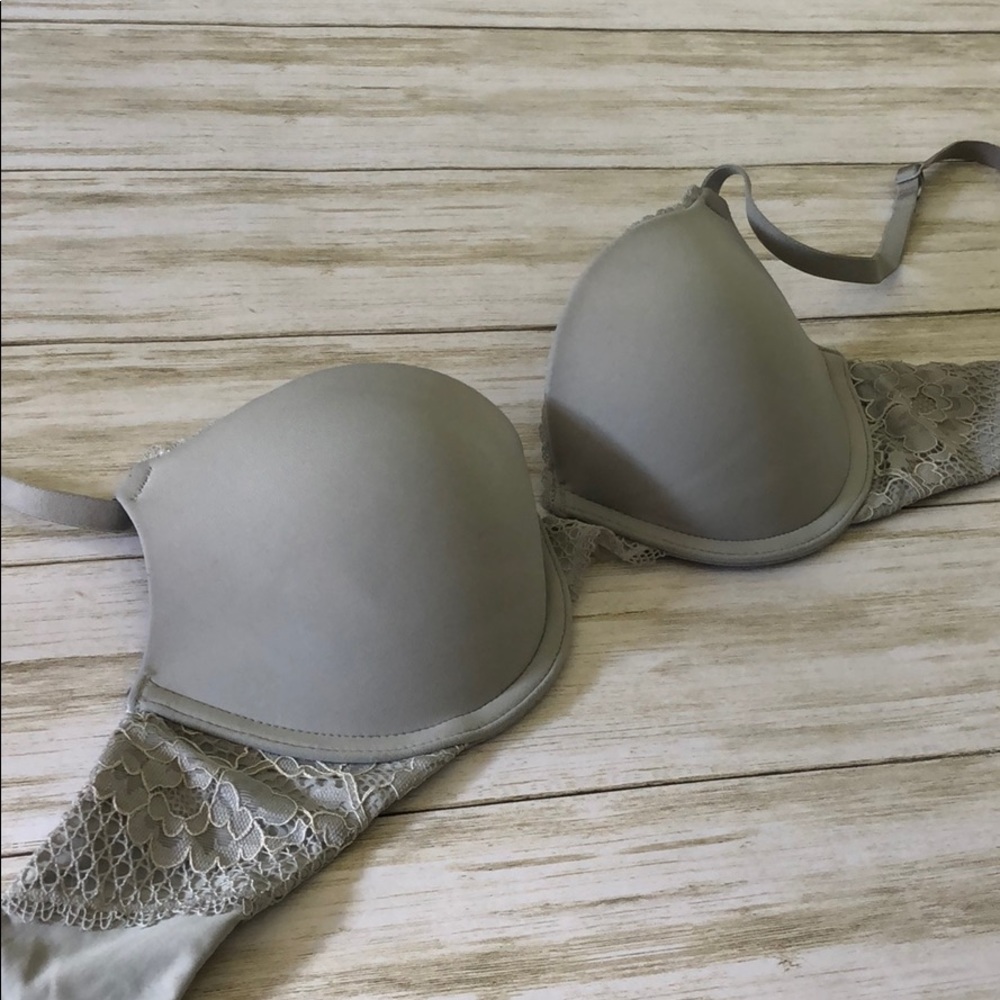 Auden padded 34A bra grey with floral design